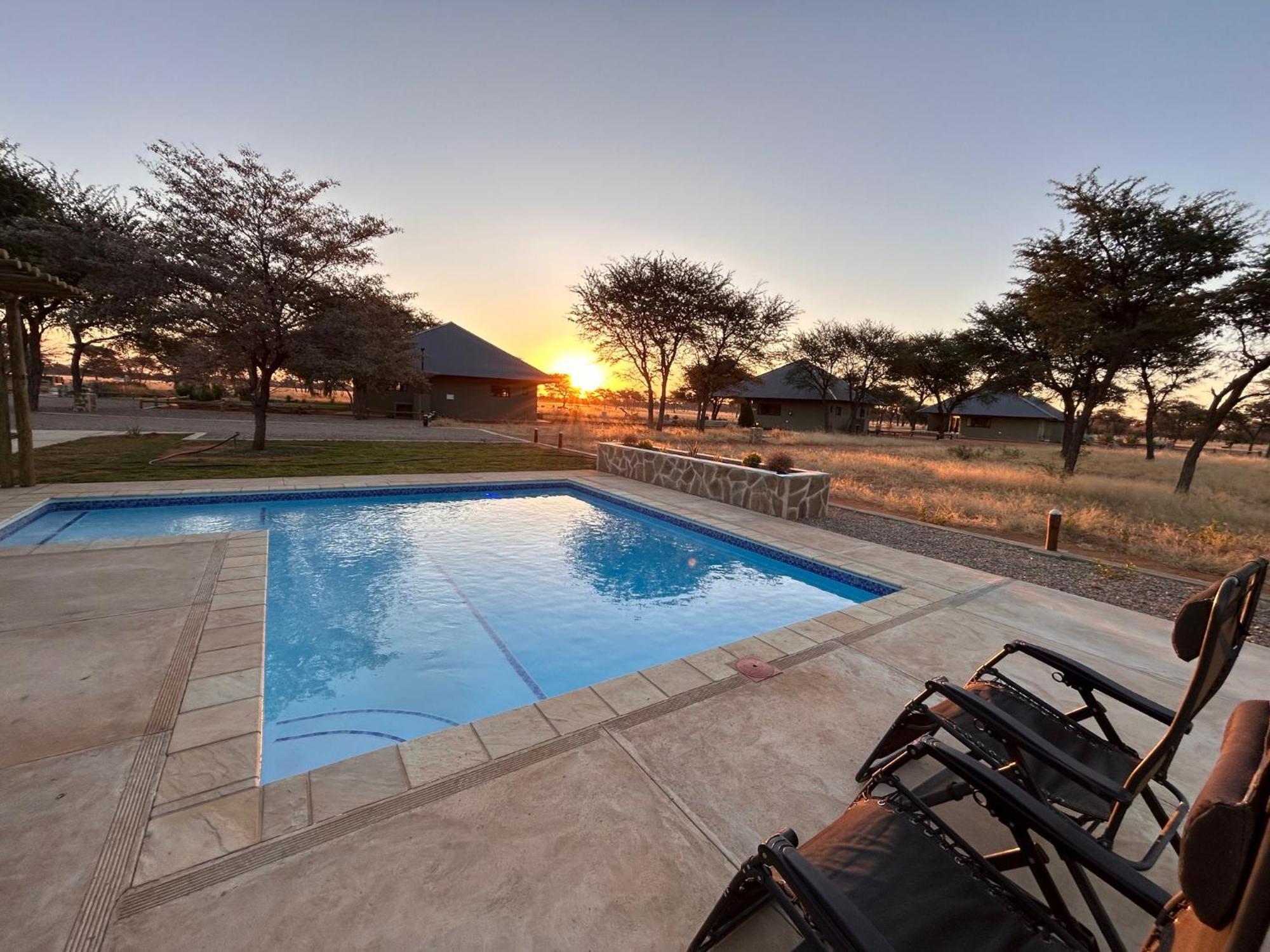 Africa Awaits Lodge & Safaris Gobabis Eksteriør billede